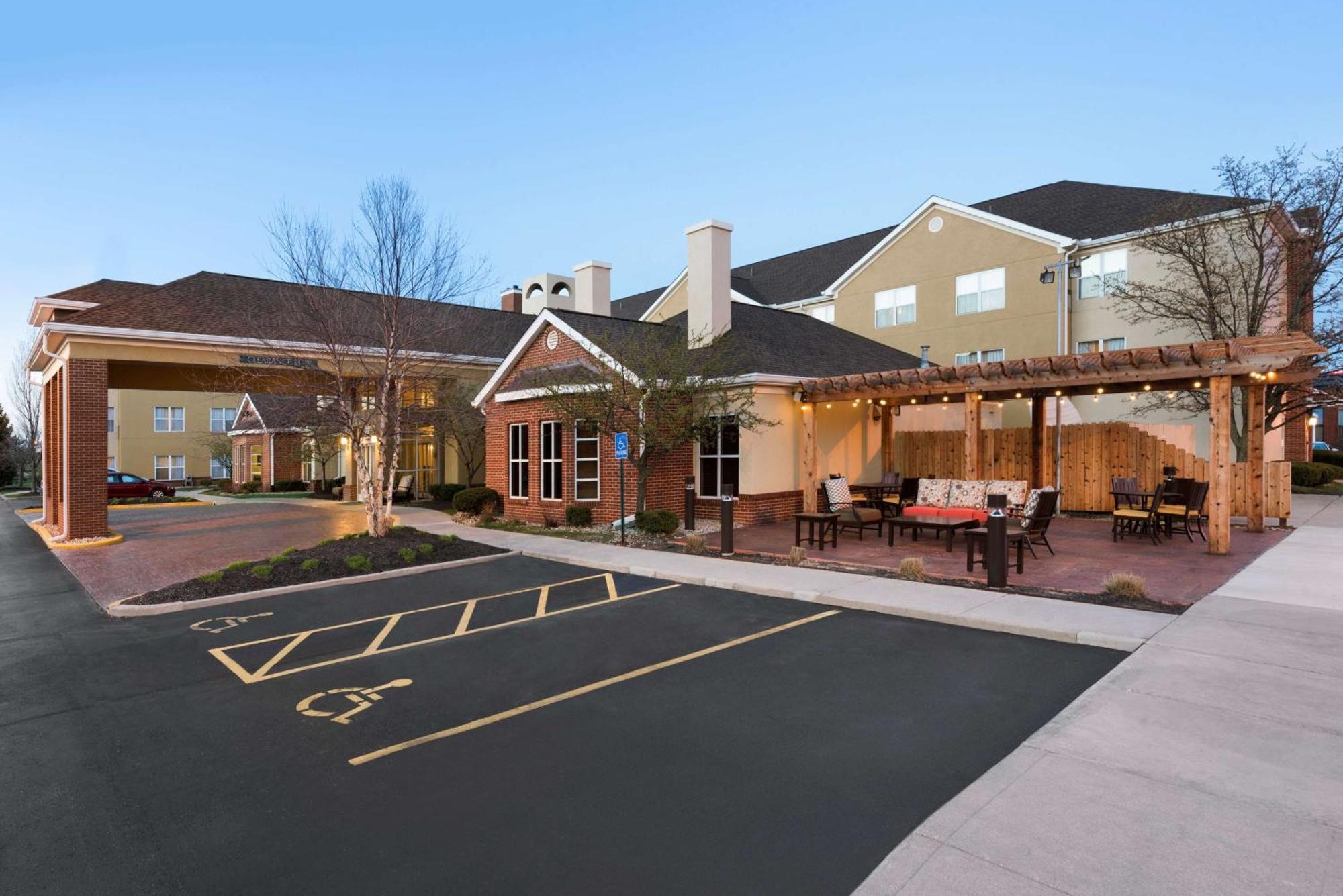 Homewood Suites By Hilton Columbus-Хиллиард Экстерьер фото